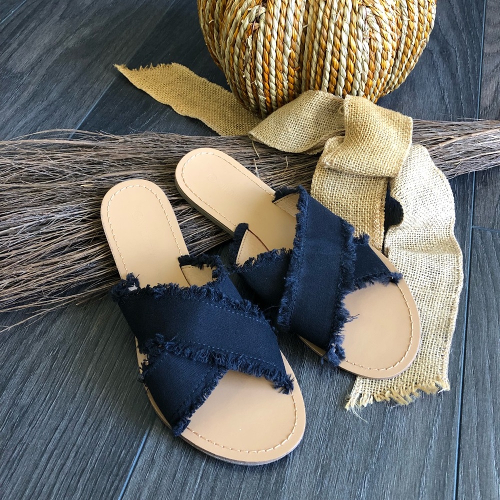 ▪️Distressed Black Denim Slides▪️